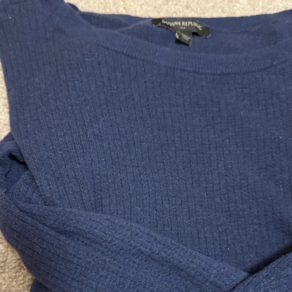 Banana Republic Deep Blue Crew Neck Sweater - Picture 3 of 5